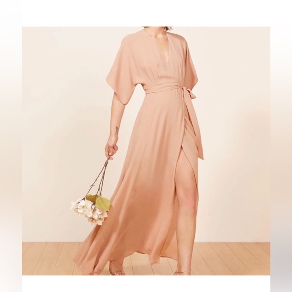 Reformation Winslow Dress Color: Blush - Picture 2 of 12